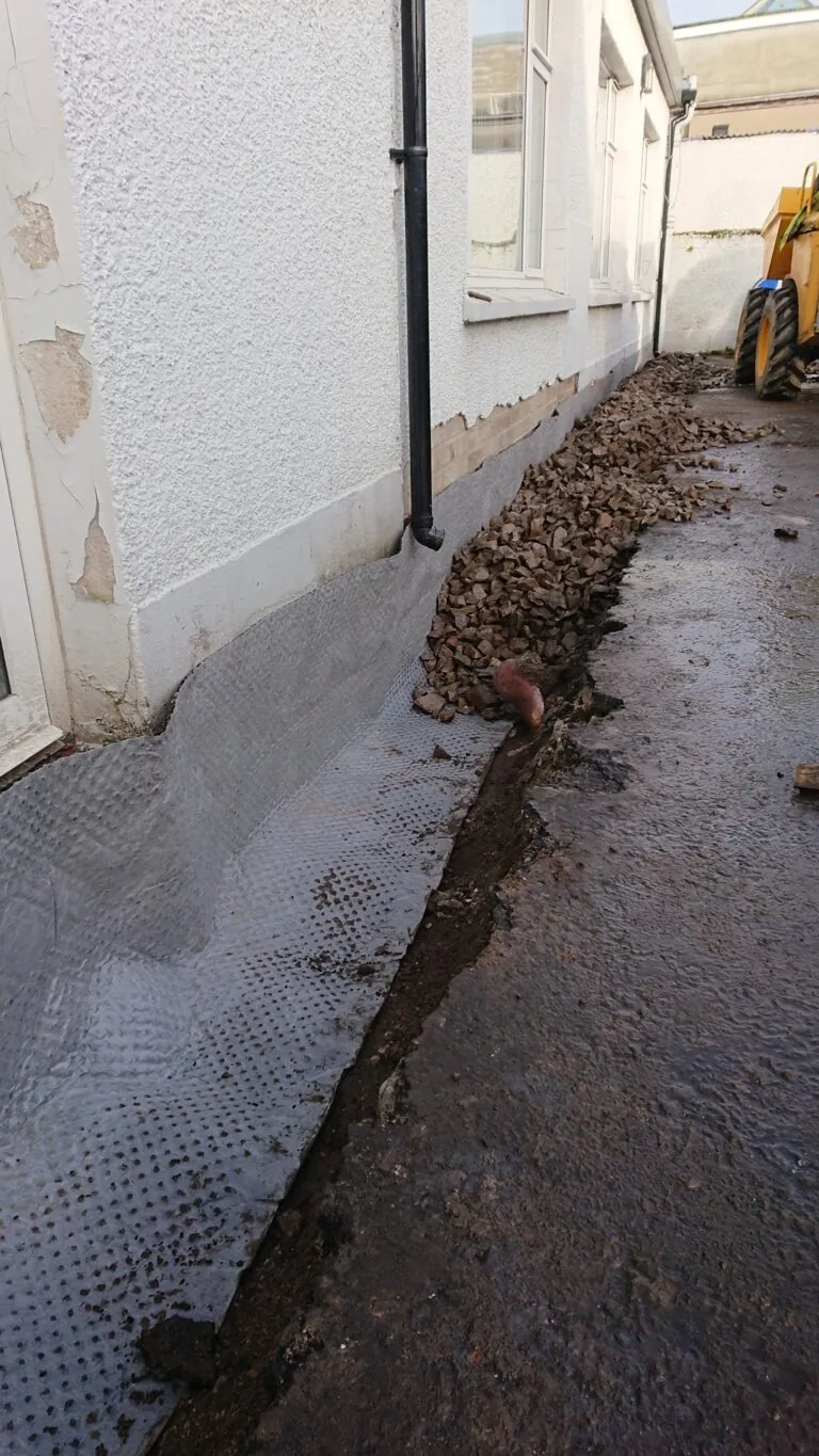 Damp proofing london derry